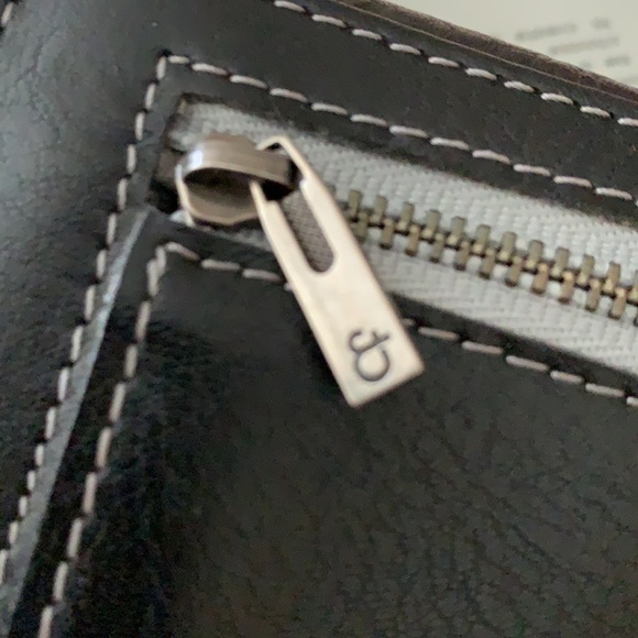 Matt & Nat (3) - Picture 4 of 11